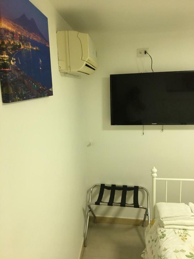 Il Cuore Di Napoli Hotell Exteriör bild