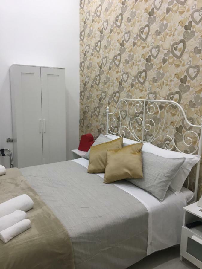 Il Cuore Di Napoli Hotell Exteriör bild