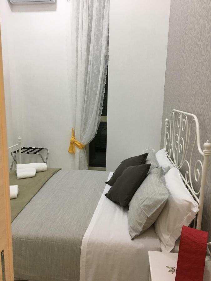Il Cuore Di Napoli Hotell Exteriör bild
